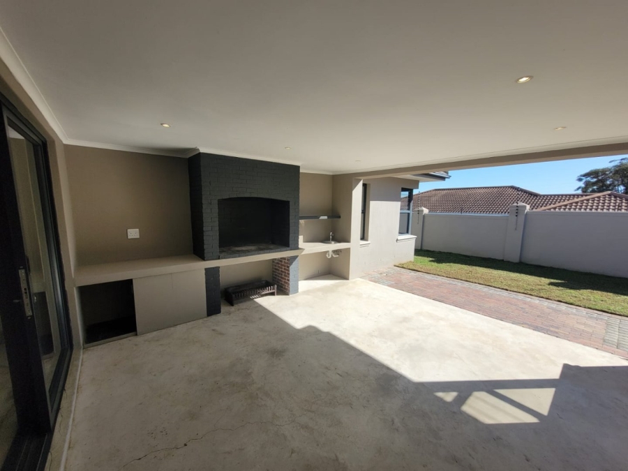 3 Bedroom Property for Sale in Hageland Estate Western Cape